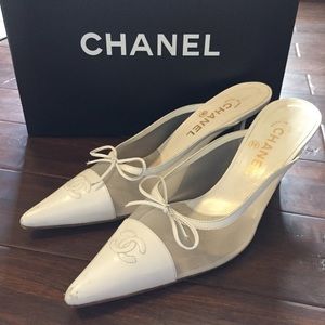 Authentic Chanel White Kitten Heels